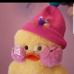 Meet your Posher, Courtney